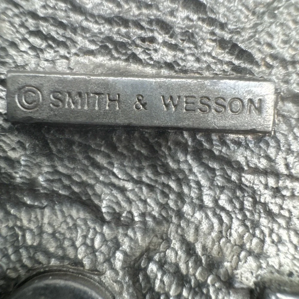 Bergamot Brass Works Smith & Wesson Silver & Black Belt Buckle Guns Eagle 940623